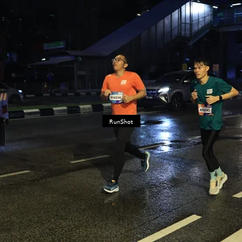 Runner Photo 7888305