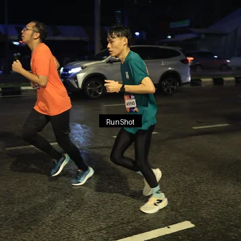 Runner Photo 7888334