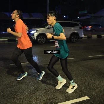 Runner Photo 7888337