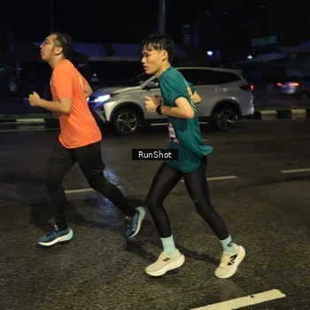 Runner Photo 7888338