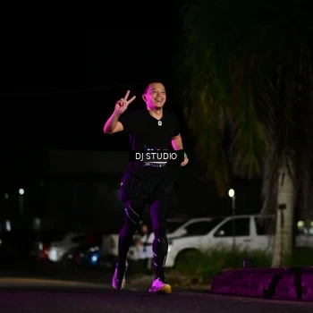 Runner Photo 7888359