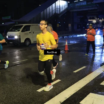 Runner Photo 7888392