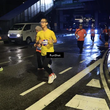 Runner Photo 7888393