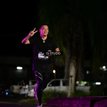 Runner Photo 7888402