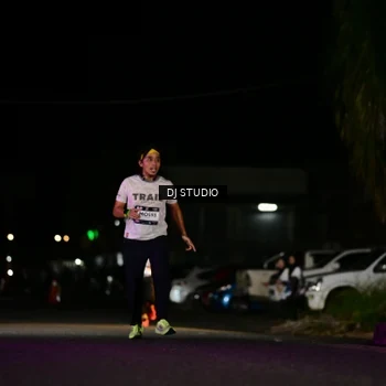 Runner Photo 7888406