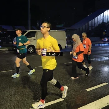 Runner Photo 7888412