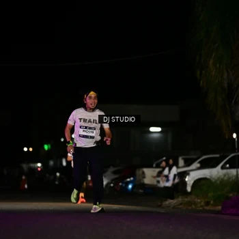 Runner Photo 7888414