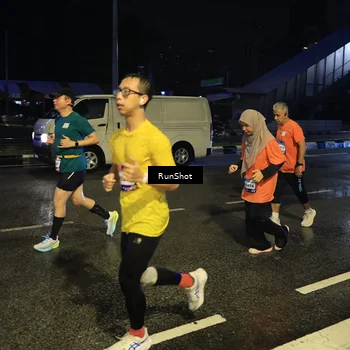 Runner Photo 7888417