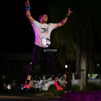 Runner Photo 7888476