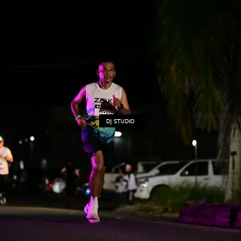 Runner Photo 7888497