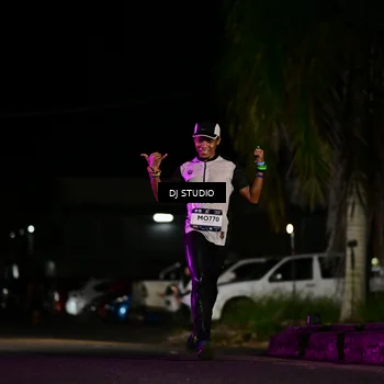 Runner Photo 7888575