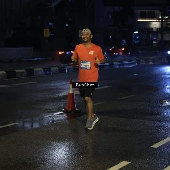 Runner Photo 7888599