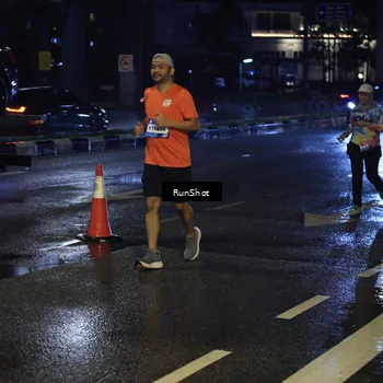 Runner Photo 7888600
