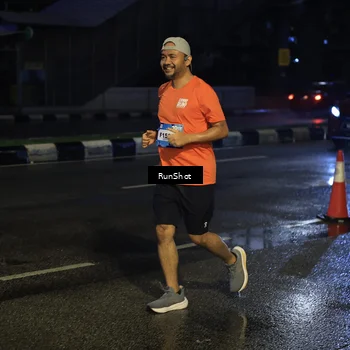Runner Photo 7888638
