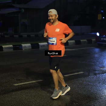 Runner Photo 7888643