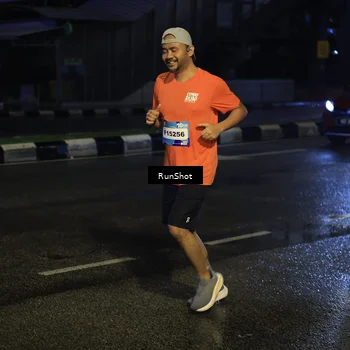 Runner Photo 7888644