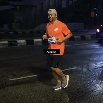 Runner Photo 7888647