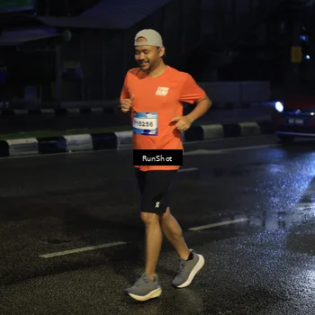 Runner Photo 7888658