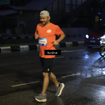 Runner Photo 7888659