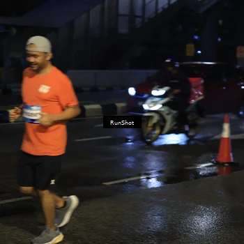 Runner Photo 7888665