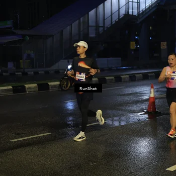 Runner Photo 7888754