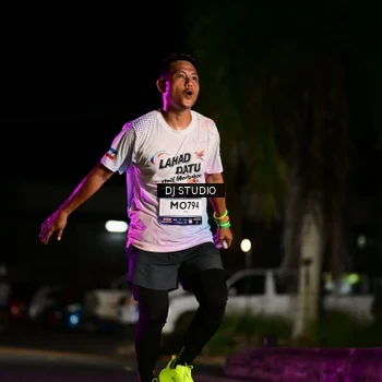 Runner Photo 7888772