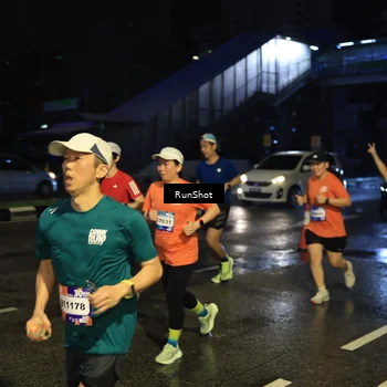 Runner Photo 7888834