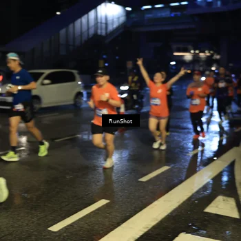 Runner Photo 7888848