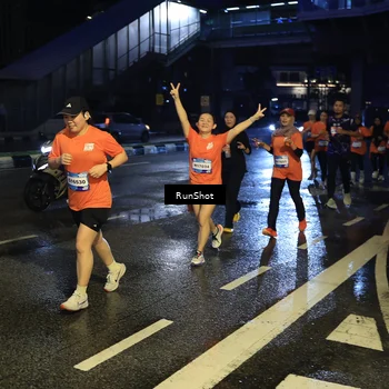 Runner Photo 7888858