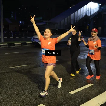 Runner Photo 7888894