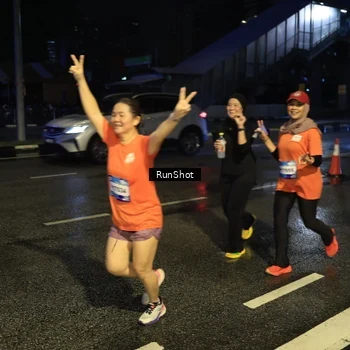 Runner Photo 7888900