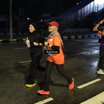 Runner Photo 7888924