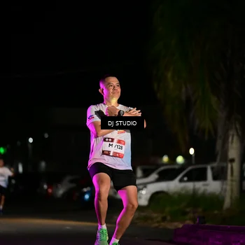Runner Photo 7888942