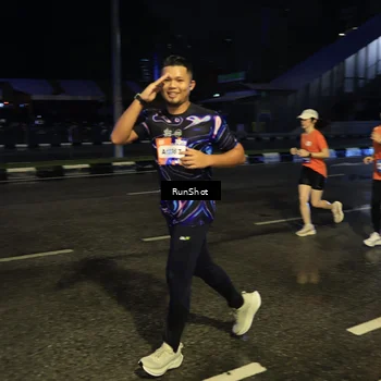 Runner Photo 7888950