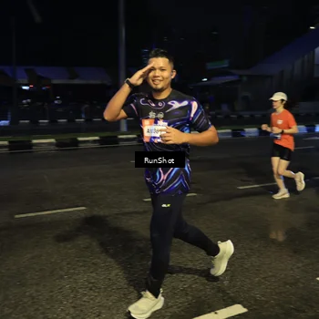 Runner Photo 7888951