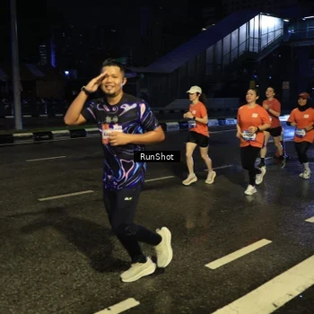 Runner Photo 7888953