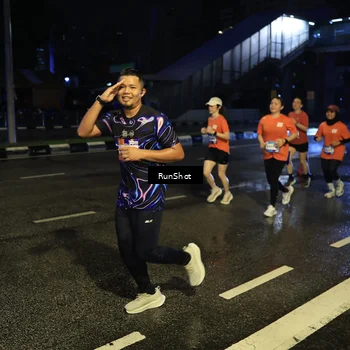Runner Photo 7888954