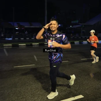 Runner Photo 7888955