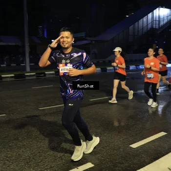 Runner Photo 7888956