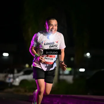 Runner Photo 7888973