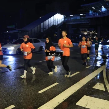 Runner Photo 7889003