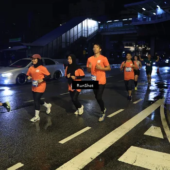 Runner Photo 7889004