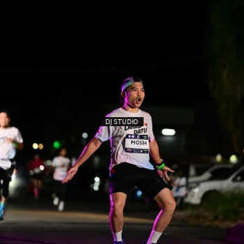 Runner Photo 7889007
