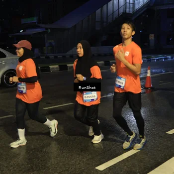 Runner Photo 7889015
