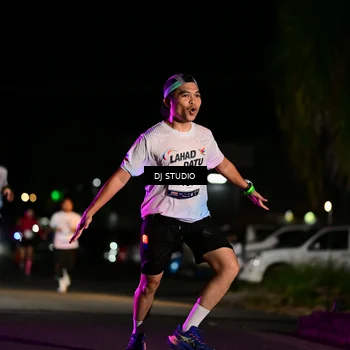 Runner Photo 7889024