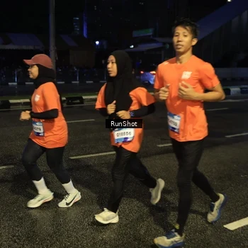 Runner Photo 7889031