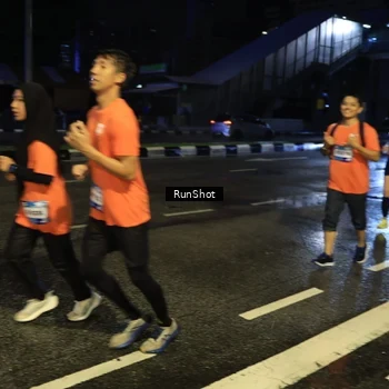 Runner Photo 7889035