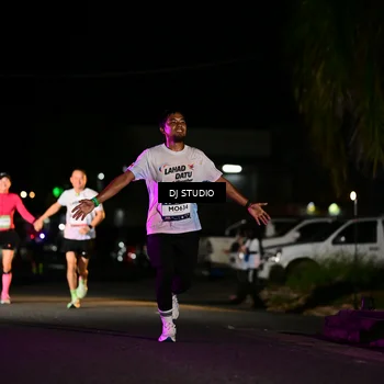 Runner Photo 7889056