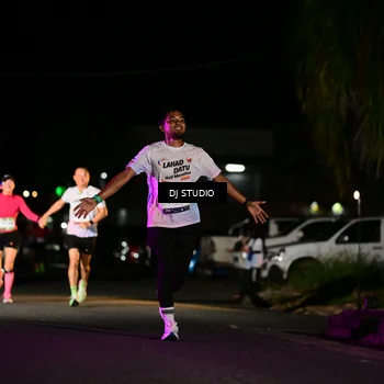 Runner Photo 7889061