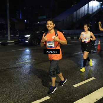 Runner Photo 7889069